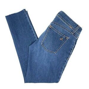 DL1961 Emma Legging Skinny Jean Size 26 Panama Stretch Denim Frayed Hem